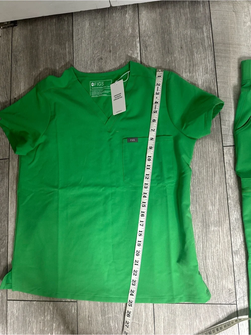 NWT Figs High Waist Yola Sm Pants Med Catarina Top Emerald Scrubs Set Petite
